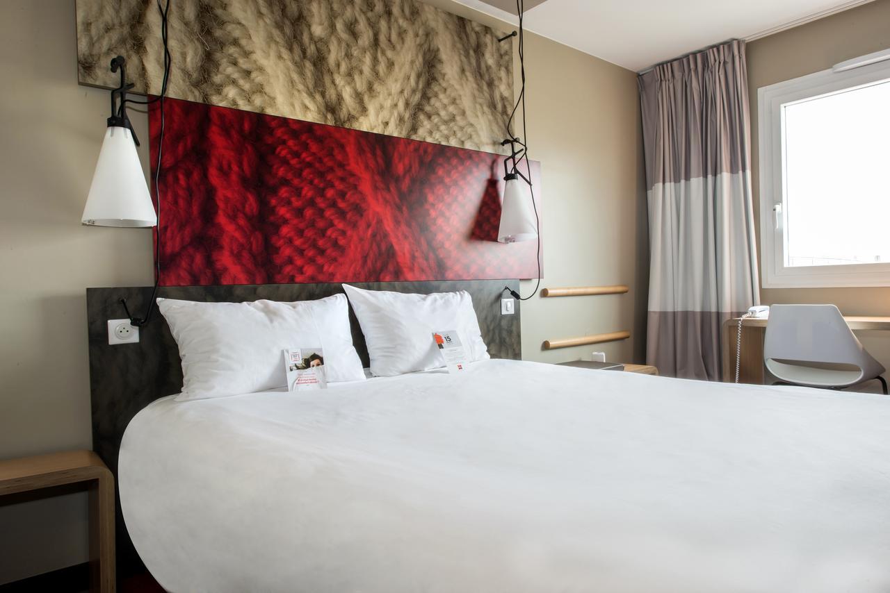 Отель Ibis Nanterre La Defense Экстерьер фото